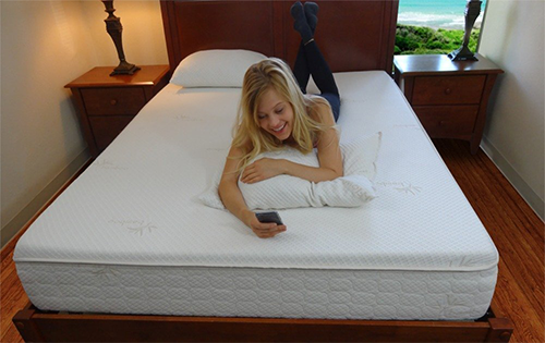 snuggle-pedic queen mattress topper