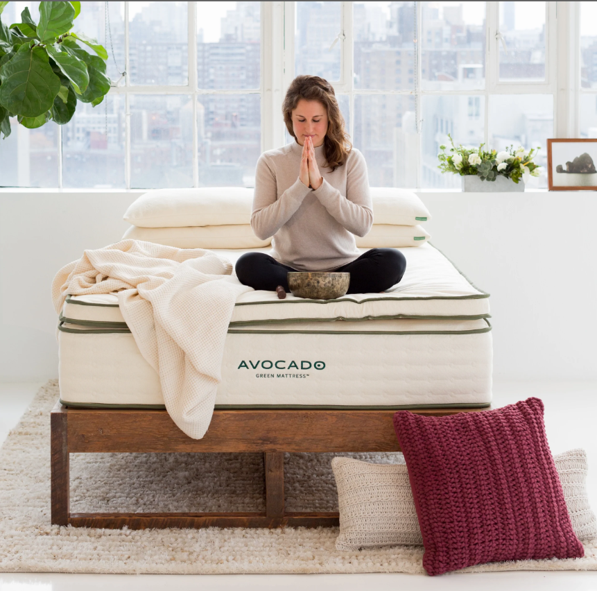 Avacado mattress topper review - edge support (1)